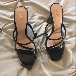 Zara black open toed heels